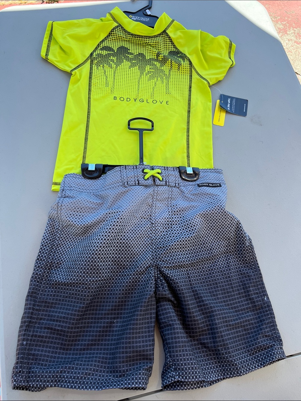 Body Glove Neon Lime Palm-Print Rash Guard Top